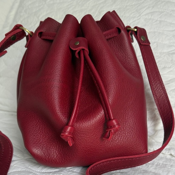 Portland Leather Handbags - Portland Leather Goods Flamenco Small Bucket Crossbody Tote